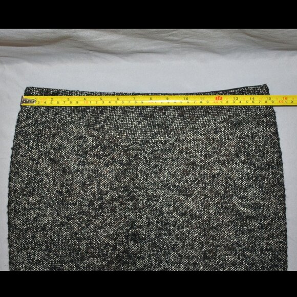 BCBGMaxAzria Midi Skirt Size 2 Wool Silk Blend Fishtail Pencil Skirt - Picture 9 of 11